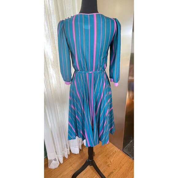 Vintage 80s dress, turquoise and pink stripes, long sleeves, pleated skirt - Picture 7 of 10